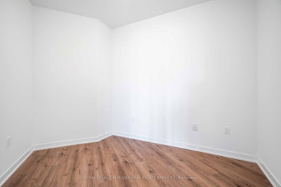 395 Dundas Oakville,ON L6M 5R8 — Photo 10