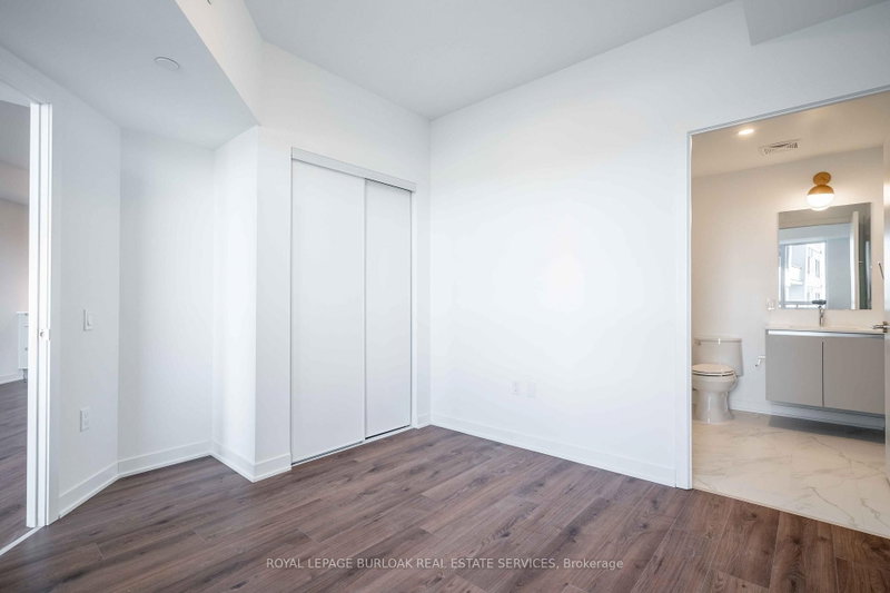395 Dundas Oakville,ON L6M 5R8 — Photo 8