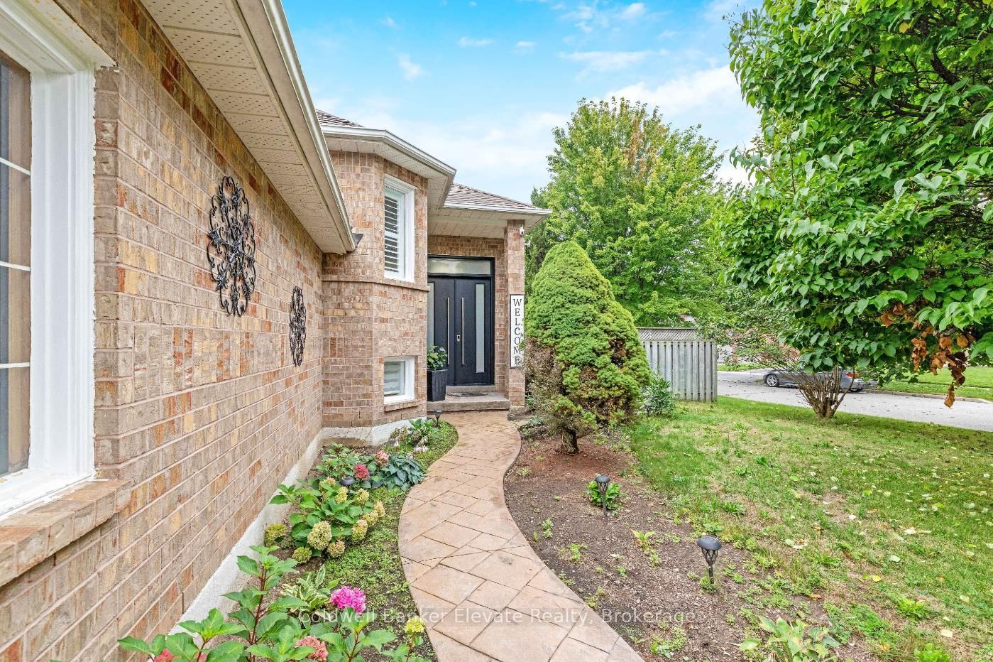 20 Ruddell Crescent • Halton Hills, ON photo 5