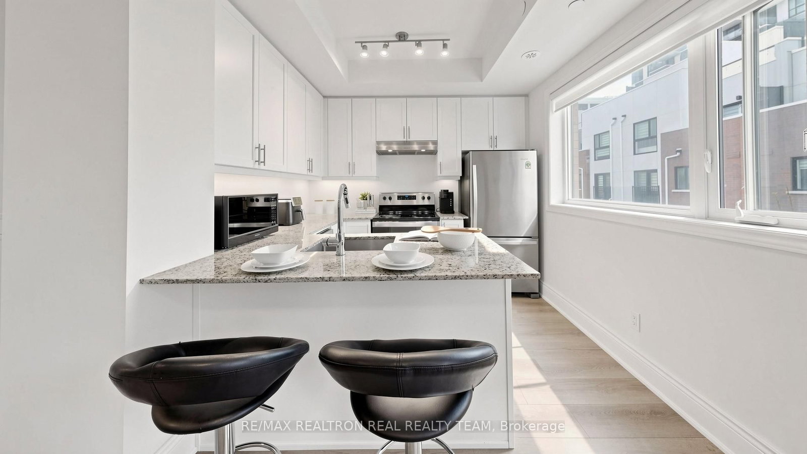 349 Wheat Boom Drive • #333 • Oakville, ON photo 15
