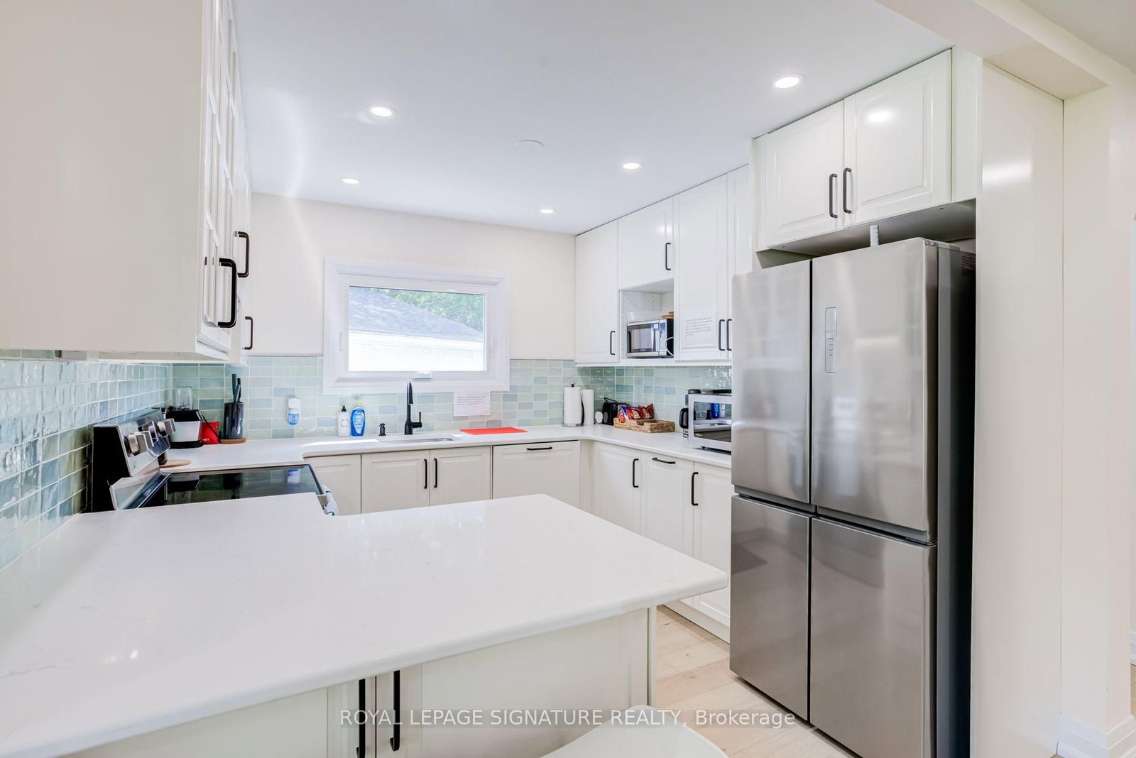 133 Inglewood Drive • Oakville, ON photo 11