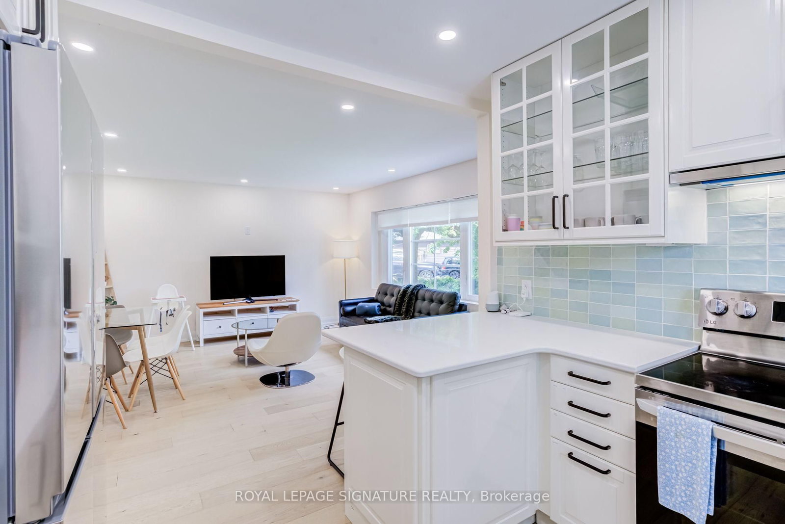 133 Inglewood Drive • Oakville, ON photo 13