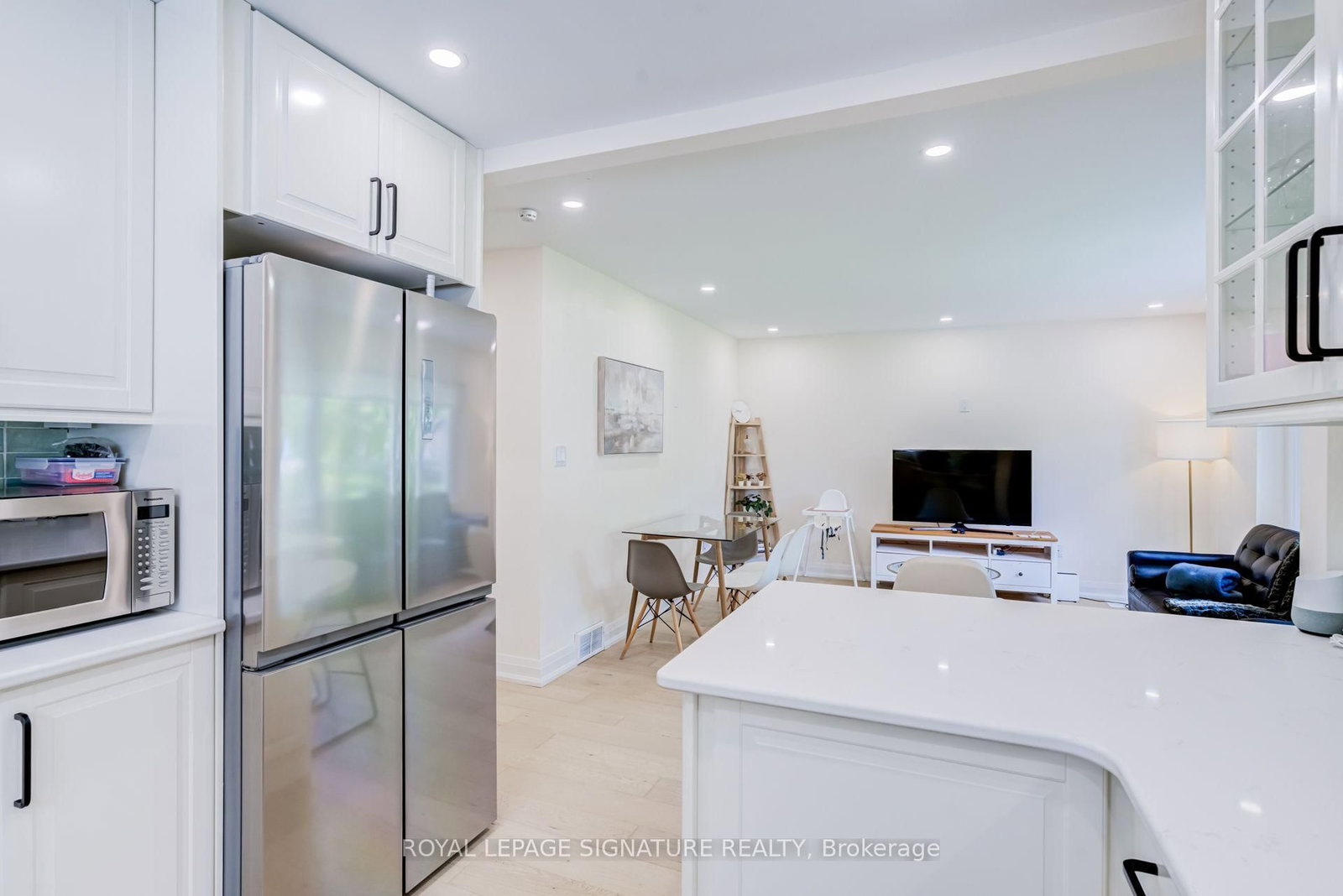 133 Inglewood Drive • Oakville, ON photo 14