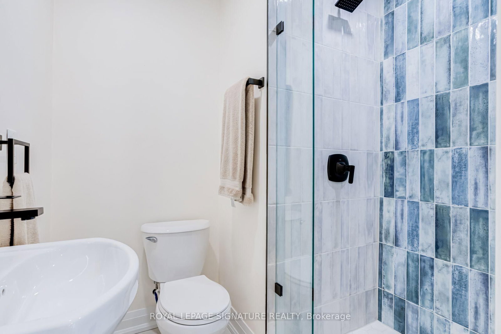 133 Inglewood Drive • Oakville, ON photo 19