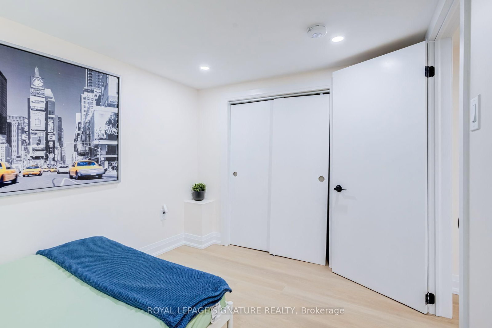 133 Inglewood Drive • Oakville, ON photo 35