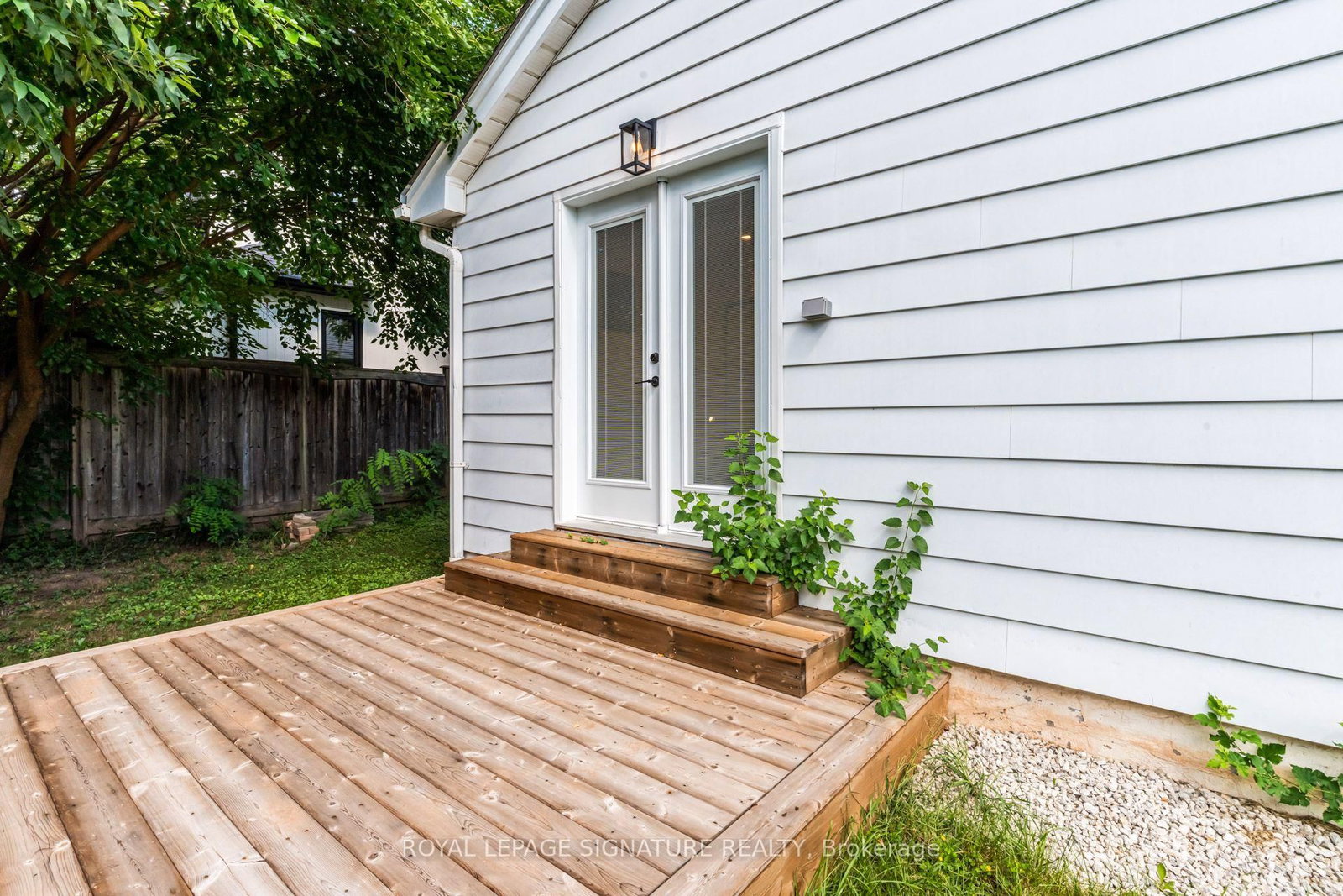 133 Inglewood Drive • Oakville, ON photo 45
