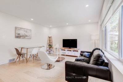 133 Inglewood Drive • Oakville, ON photo 8