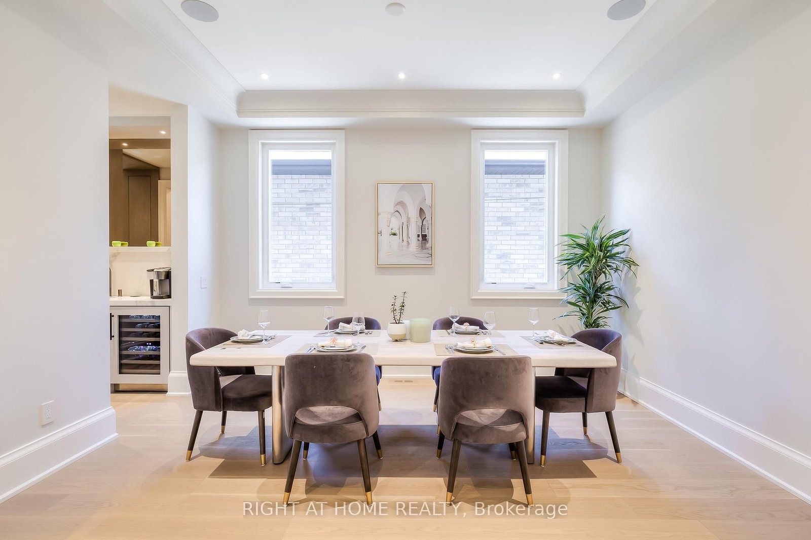124 Shaver Avenue N • Toronto, ON photo 15