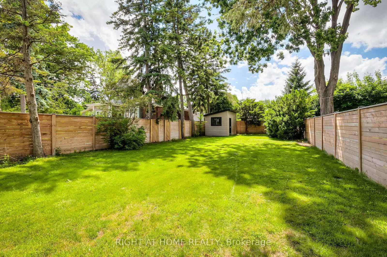 124 Shaver Avenue N • Toronto, ON photo 44