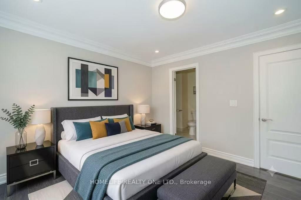 31 Bearwood Drive • Toronto, ON photo 19