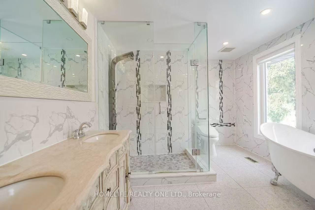 31 Bearwood Drive • Toronto, ON photo 24