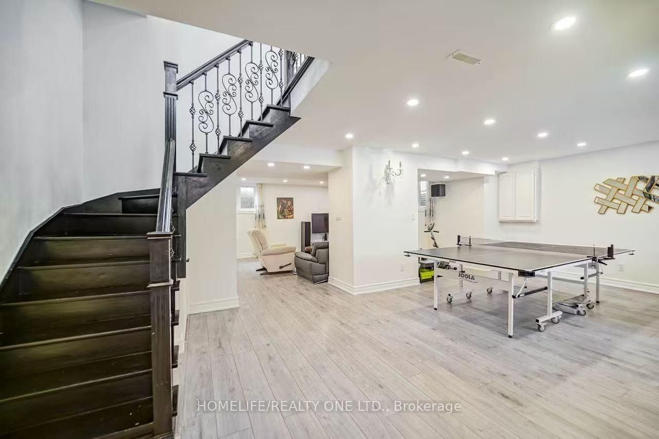 31 Bearwood Drive • Toronto, ON photo 28