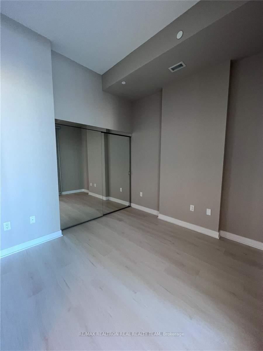 3900 Confederation Parkway • #316 • Mississauga, ON photo 18