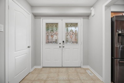 7360 Zinnia Place • #124 • Mississauga, ON photo 5