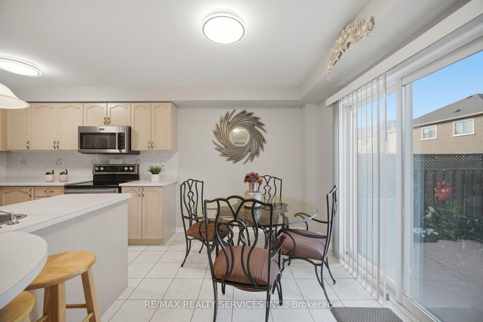 39 LEGEND Lane • Brampton, ON photo 14