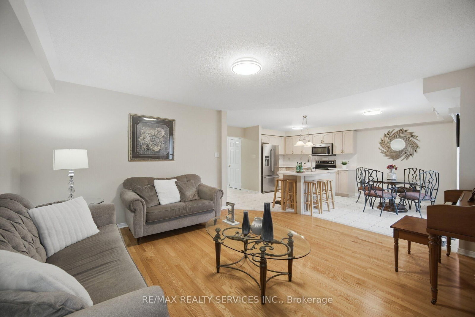 39 LEGEND Lane • Brampton, ON photo 17