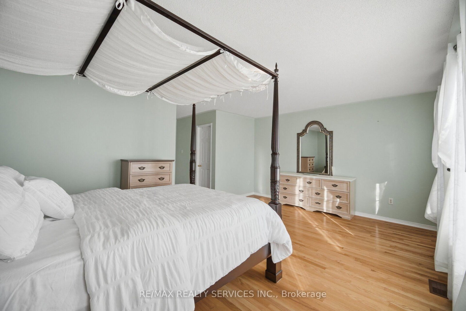 39 LEGEND Lane • Brampton, ON photo 27