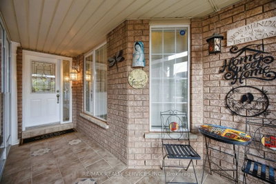 39 LEGEND Lane • Brampton, ON photo 4