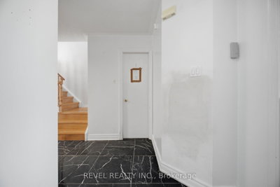 5633 Cortina Crescent • Mississauga, ON photo 6