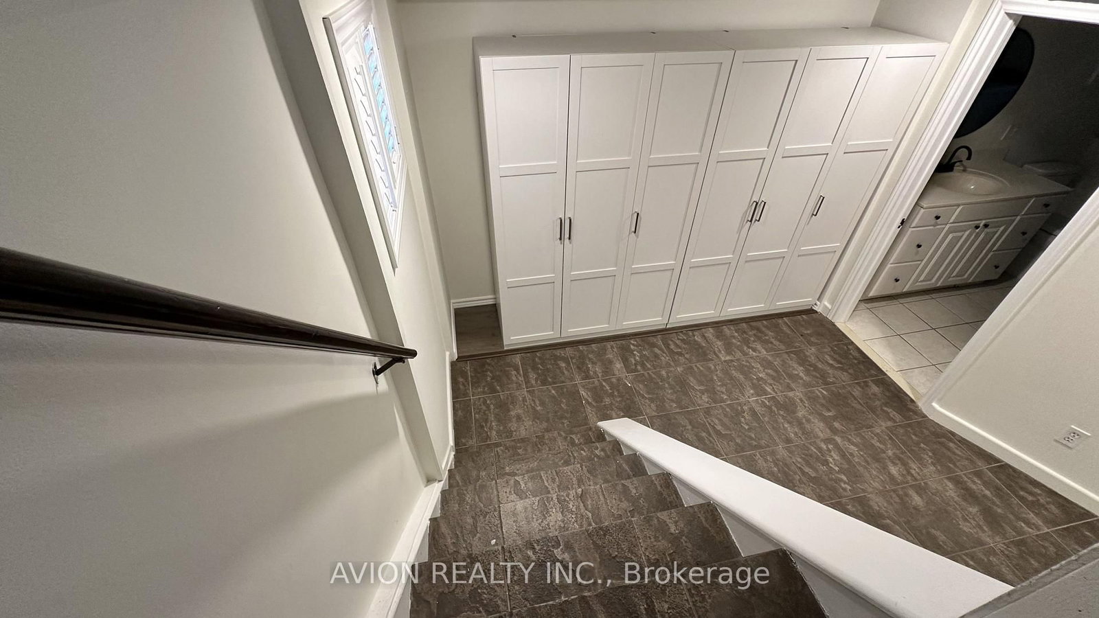 BSMT-570 Exbury Cres, Mississauga, view 20