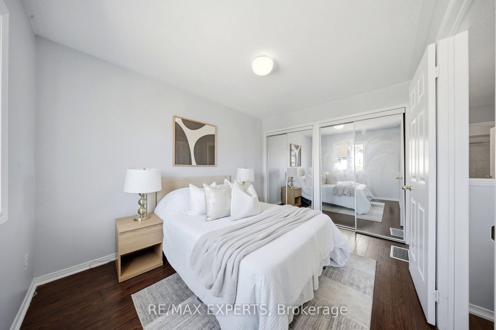 5910 Greensboro Drive • #113 • Mississauga, ON photo 18