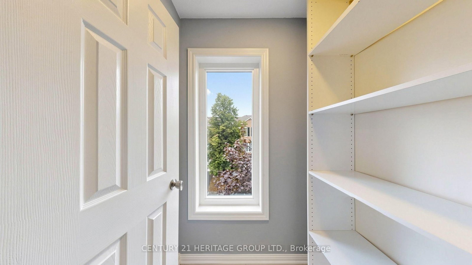 Unit 39, 2 Clay Brick Court • Brampton, ON photo 32