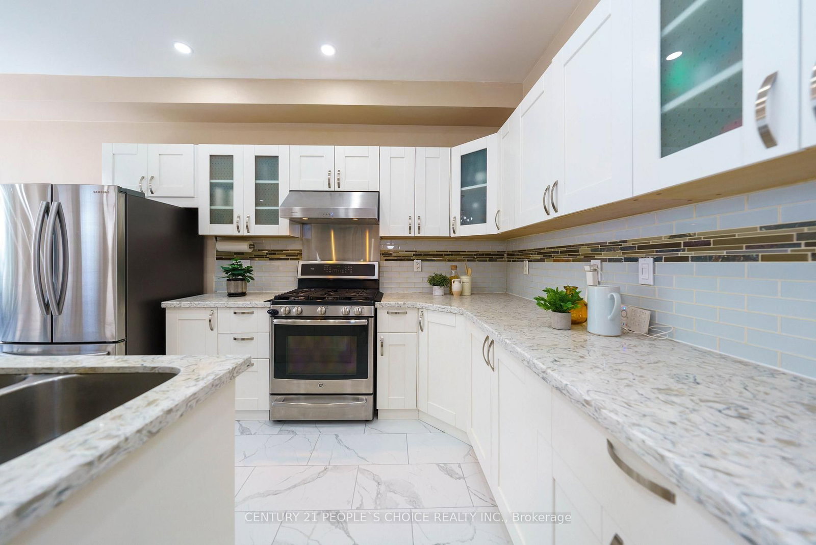 2296 Owlridge Drive • Oakville, ON photo 18