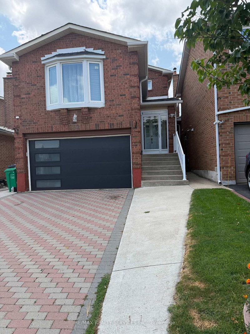 62 Trewartha Crescent