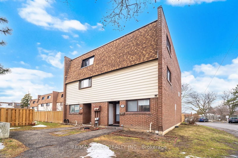 178 - 180 Mississauga Valley Boulevard