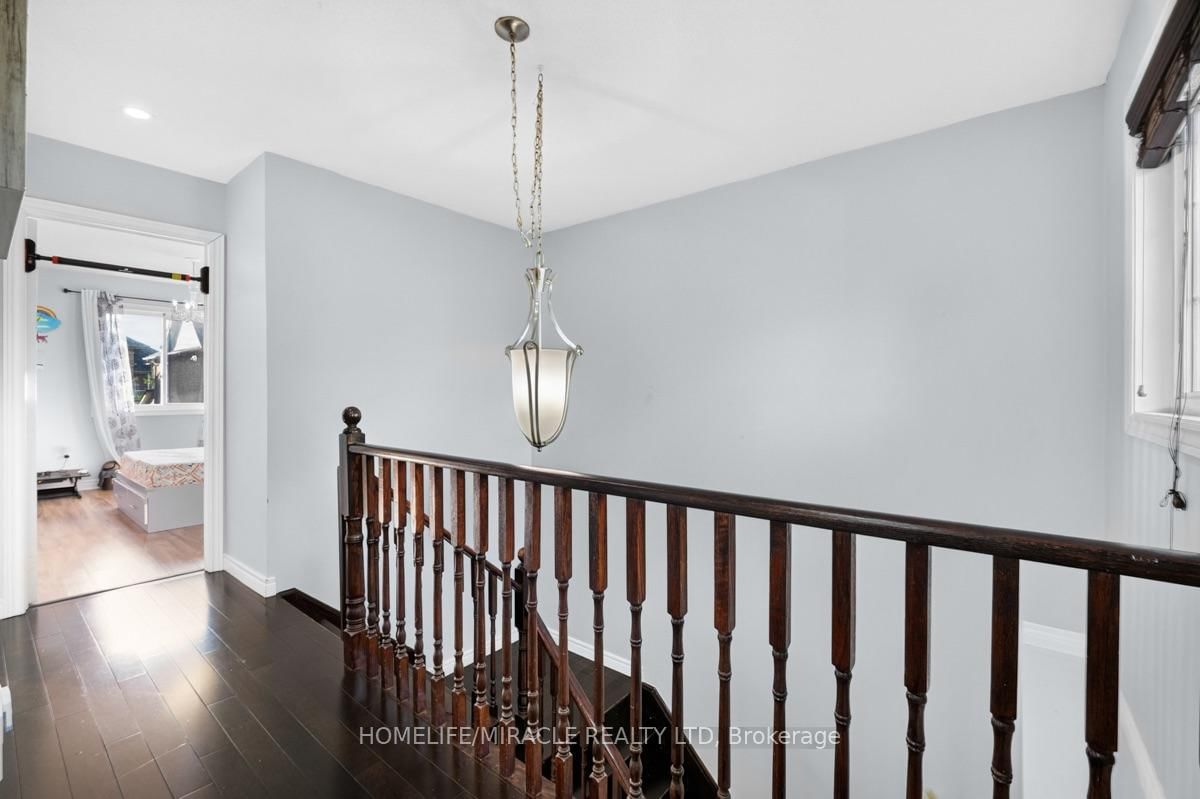 21 Chalkfarm Crescent • Brampton, ON photo 14
