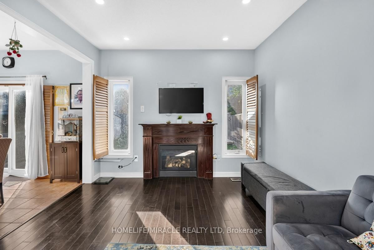 21 Chalkfarm Crescent • Brampton, ON photo 9