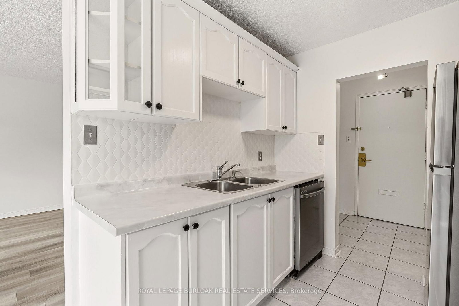 2411 New Street • #201 • Burlington, ON photo 14