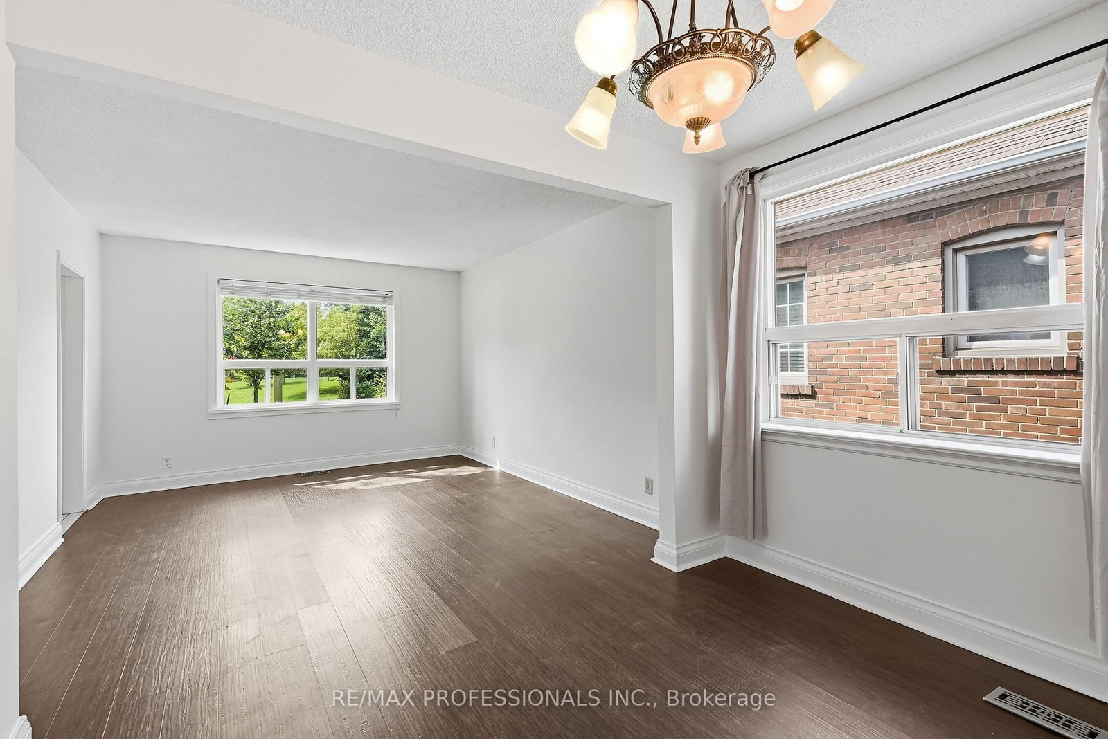 111 Wesley Street • Toronto, ON photo 10