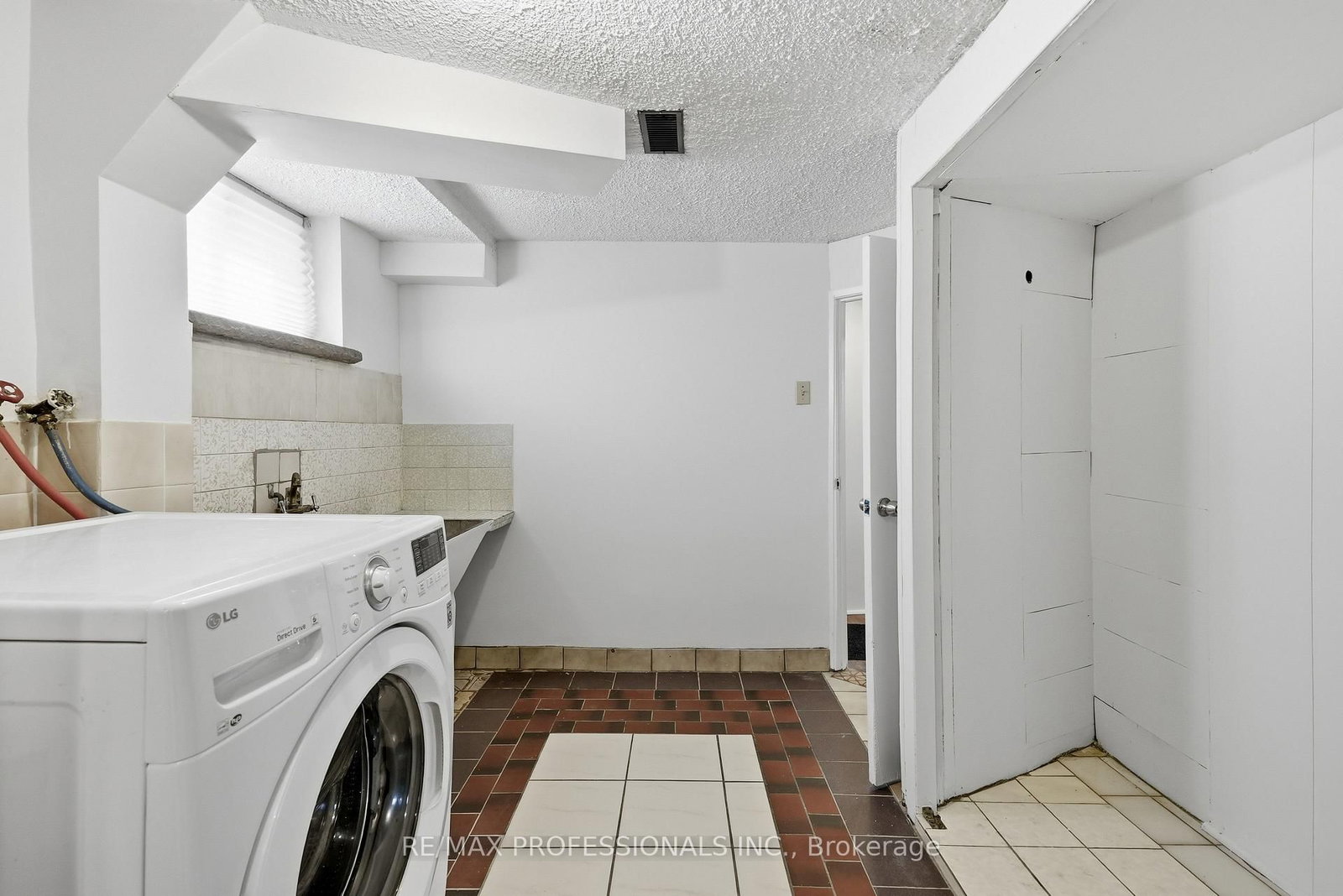 111 Wesley Street • Toronto, ON photo 40