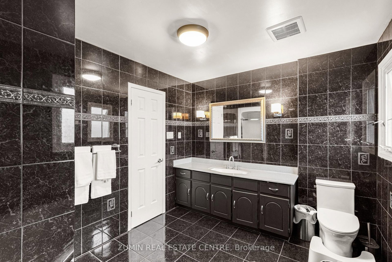 2026 Golden Briar Trail • Oakville, ON photo 24