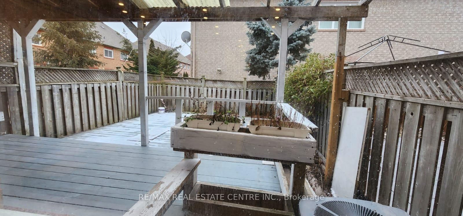 6850 Dillingwood Drive • Mississauga, ON photo 12