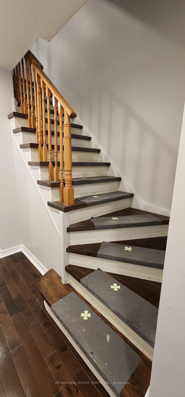 6850 Dillingwood Drive • Mississauga, ON photo 13