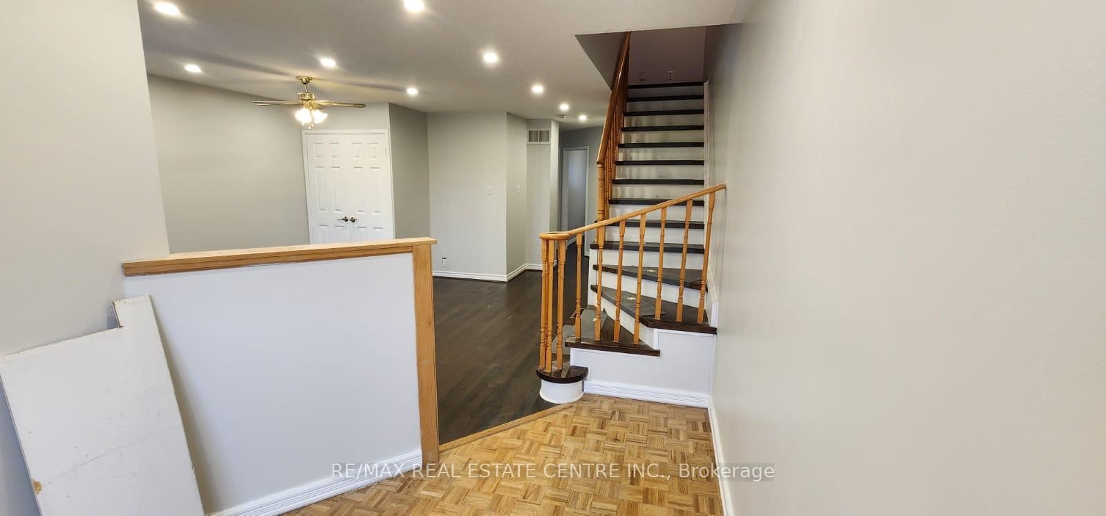 6850 Dillingwood Drive • Mississauga, ON photo 18