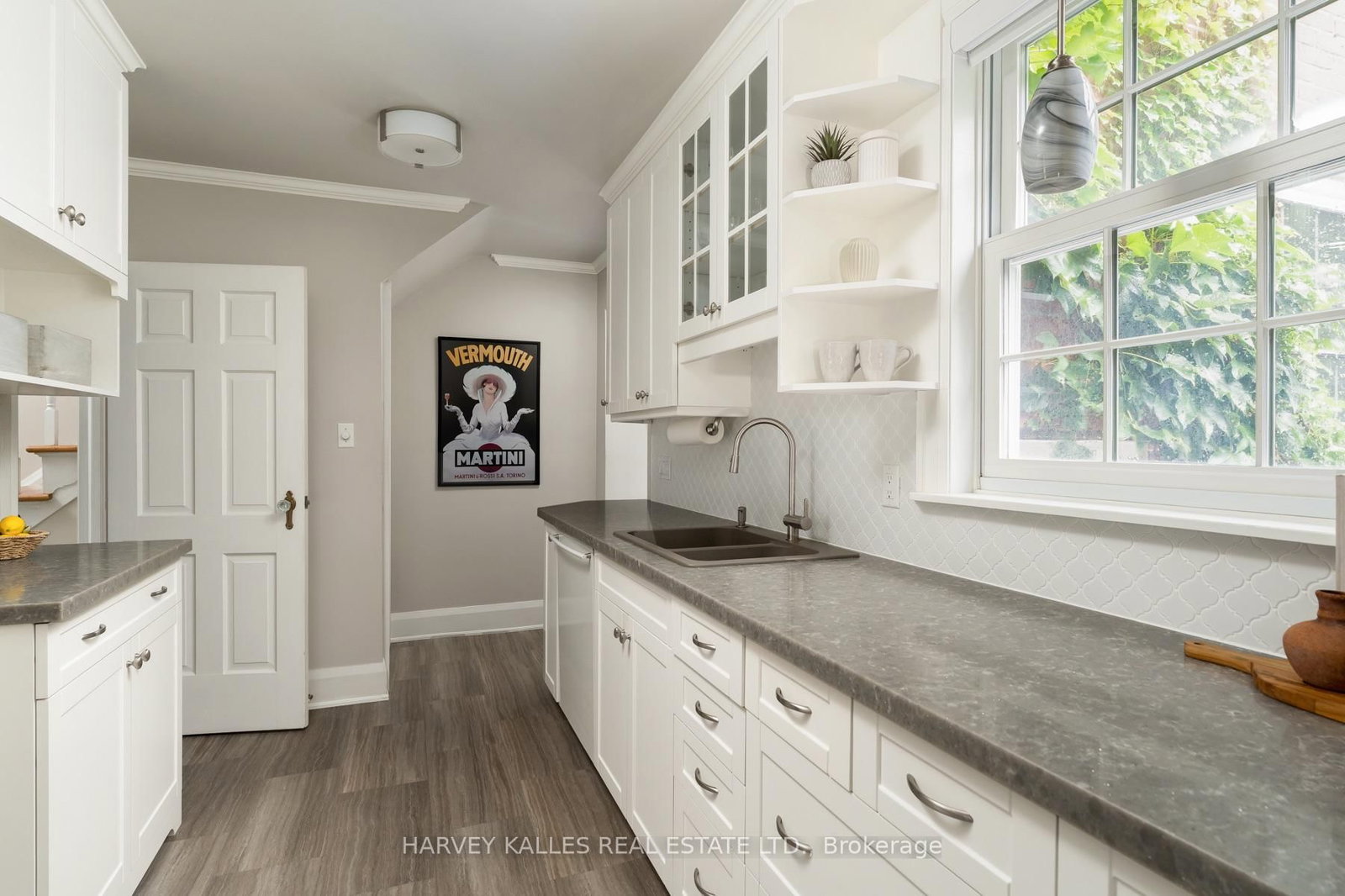 61 Queens Drive • Toronto, ON photo 18