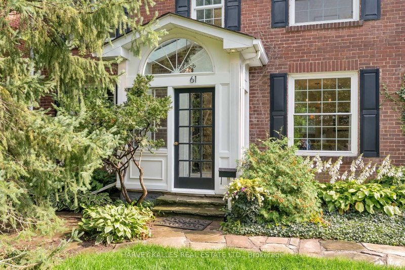 61 Queens Drive