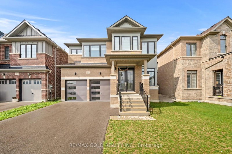 4 Madawaska Road
