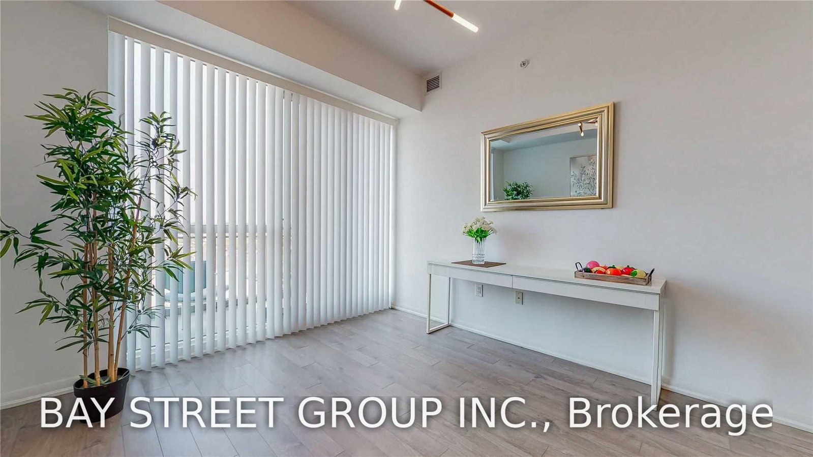3091 Dufferin Street • #805 • Toronto, ON photo 8