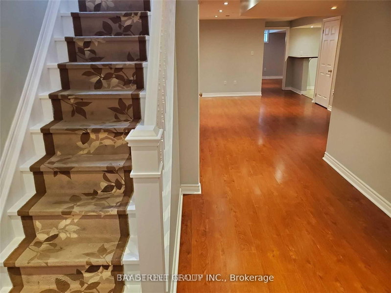 (Bsmt) - 92 Sir Jacobs Crescent