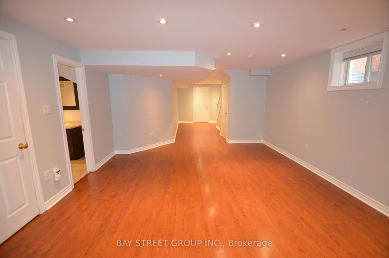 (Bsmt) - 92 Sir Jacobs Crescent