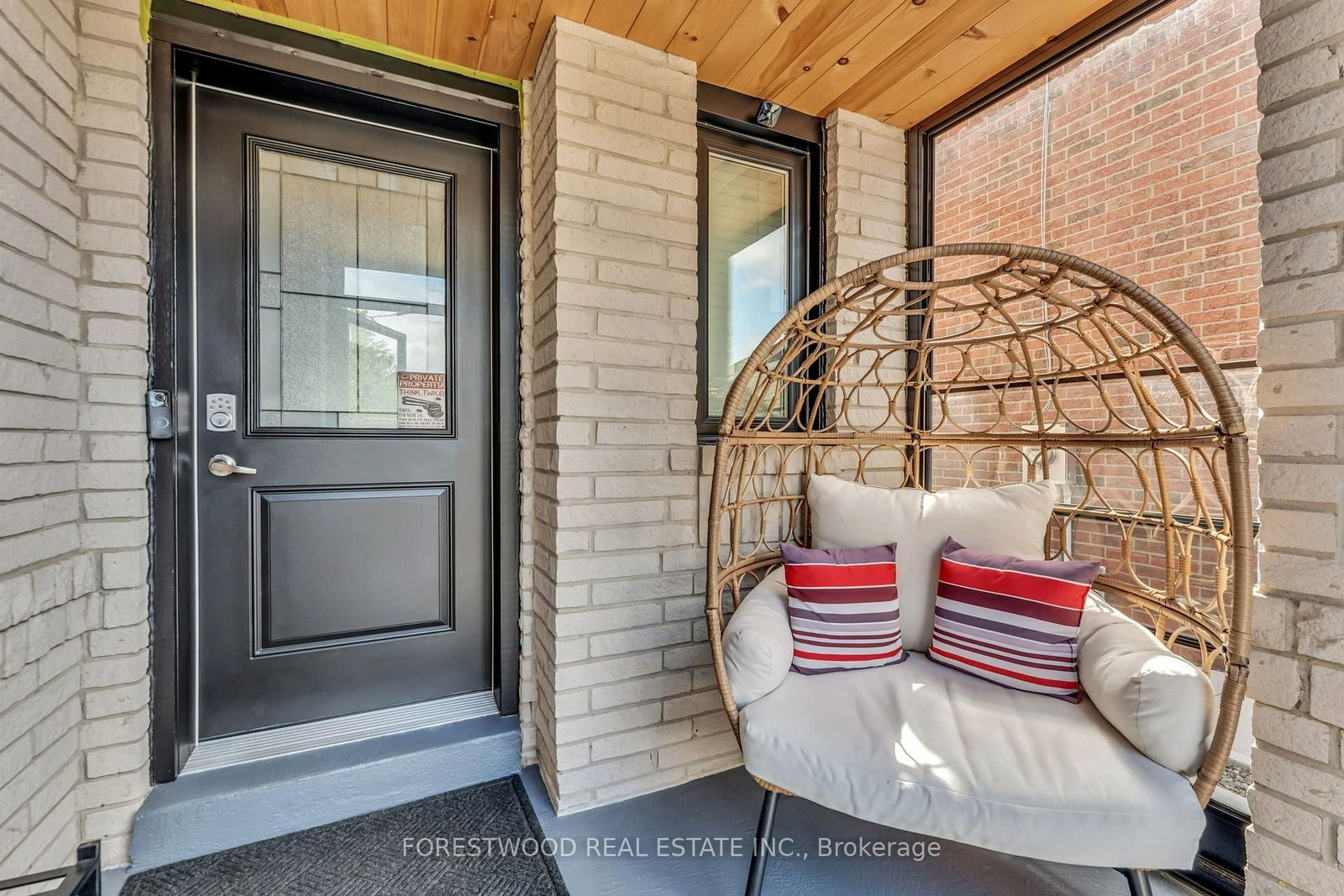451 Jay Crescent • Orangeville, ON photo 4
