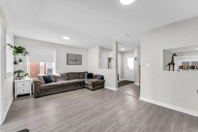 451 Jay Crescent • Orangeville, ON photo 8