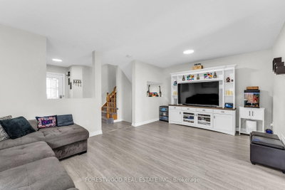 451 Jay Crescent • Orangeville, ON photo 9