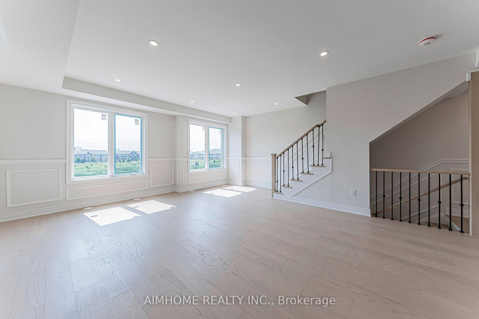 3070 John McKay Boulevard • #10 • Oakville, ON photo 4