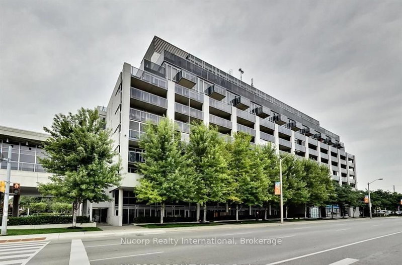 1040 the queensway