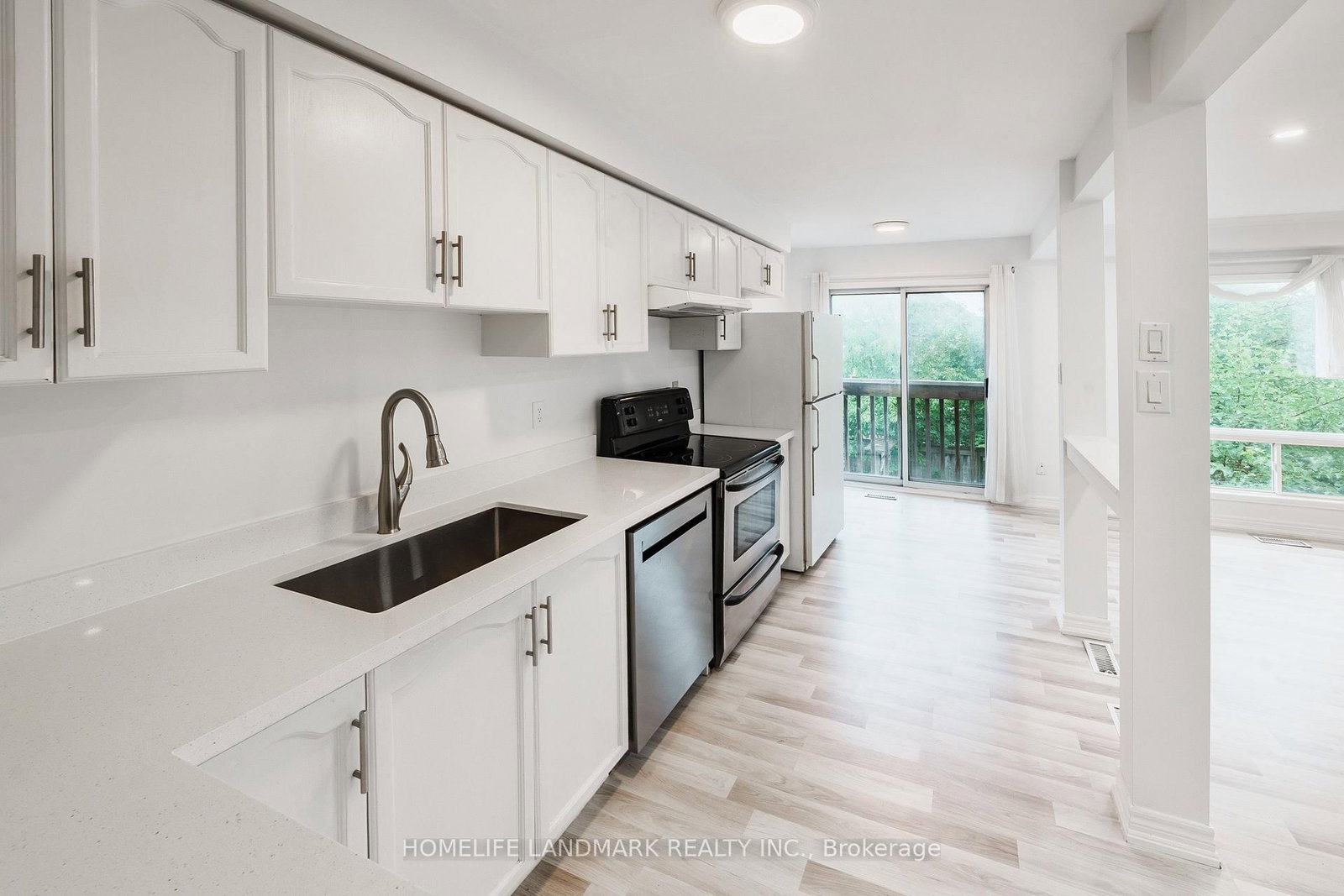 2945 Thomas Street • #103 • Mississauga, ON photo 8